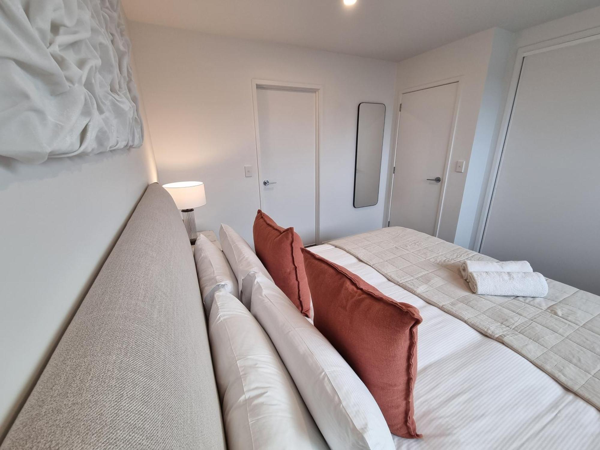 Cloud Nine Elegant Escape Awaits Daire Christchurch Dış mekan fotoğraf