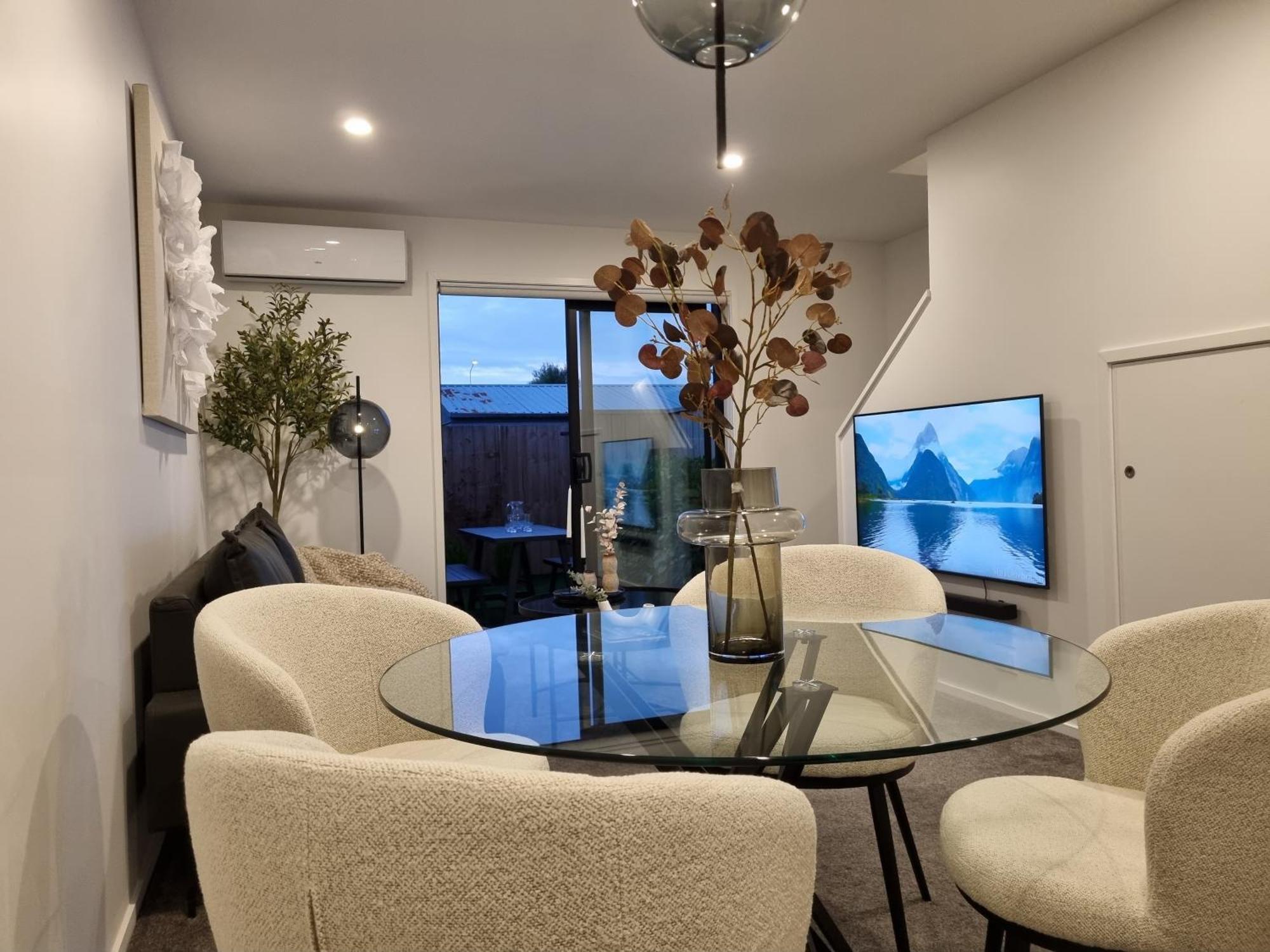 Cloud Nine Elegant Escape Awaits Daire Christchurch Dış mekan fotoğraf