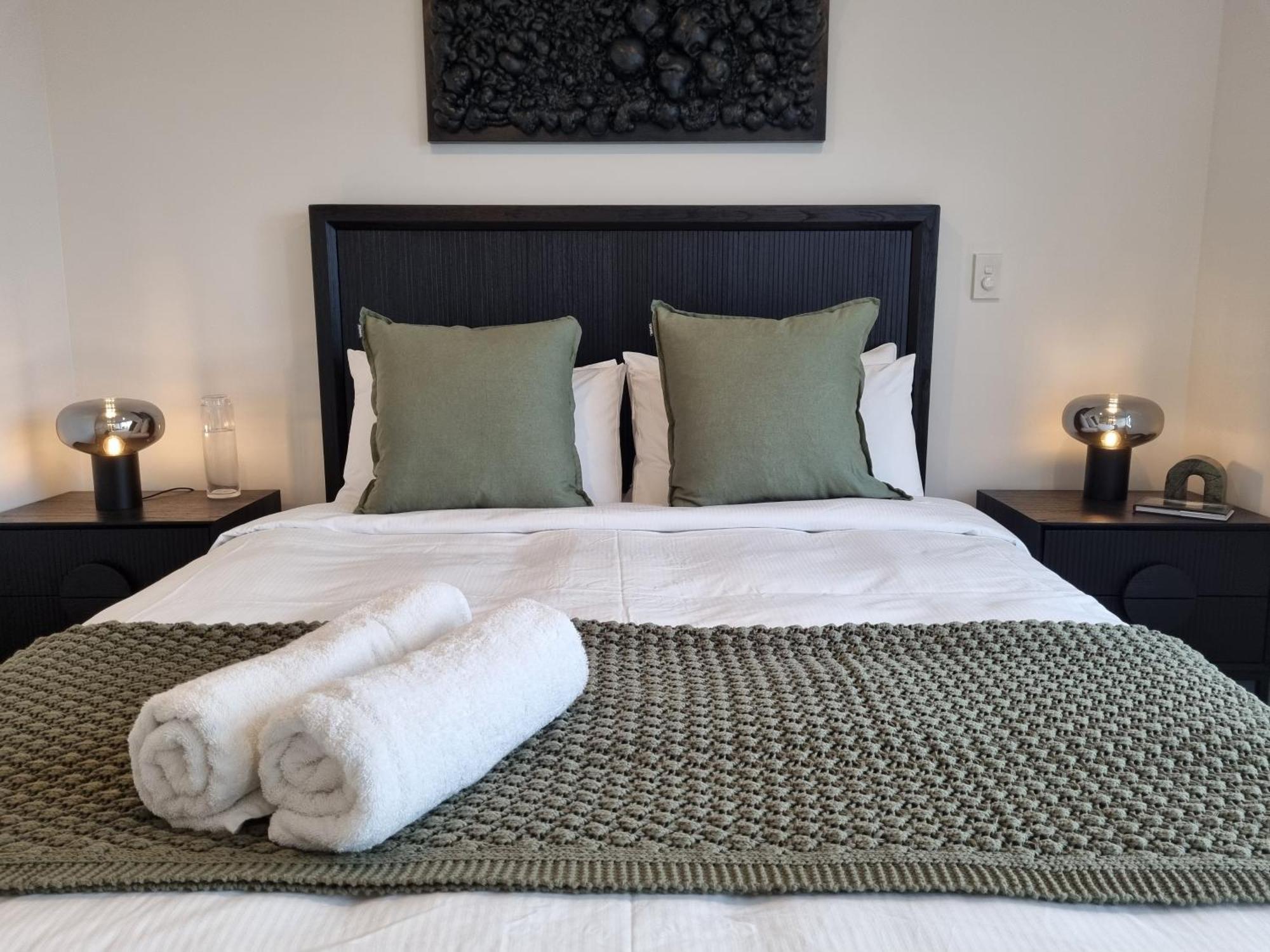Cloud Nine Elegant Escape Awaits Daire Christchurch Dış mekan fotoğraf